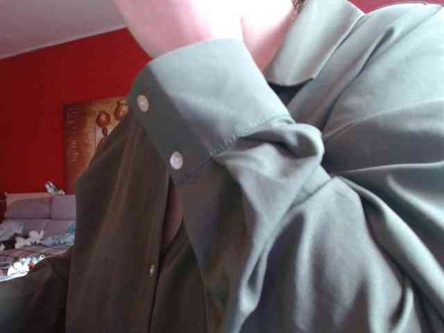 Petitoiseaucoquine webcam