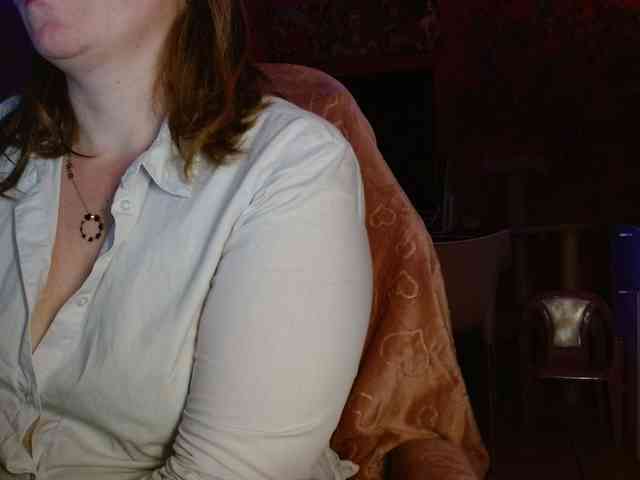 Petitoiseaucoquine webcam