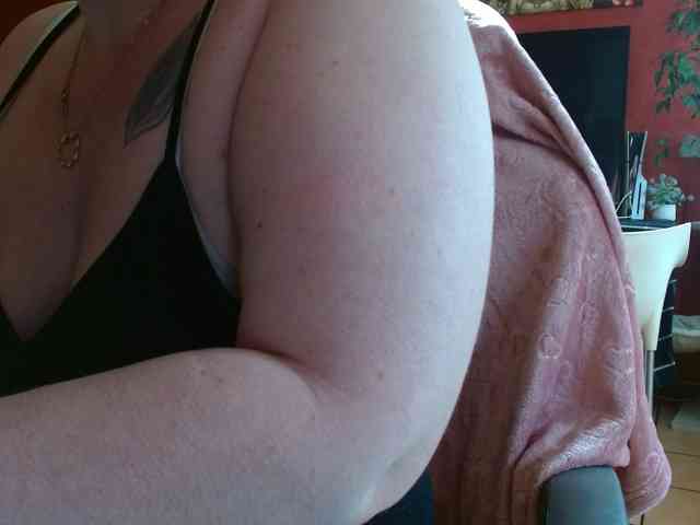 Petitoiseaucoquine webcam