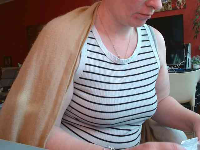 Petitoiseaucoquine webcam