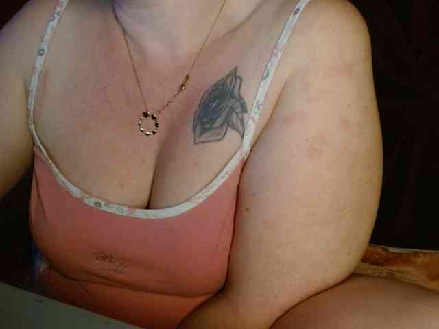 Petitoiseaucoquine webcam