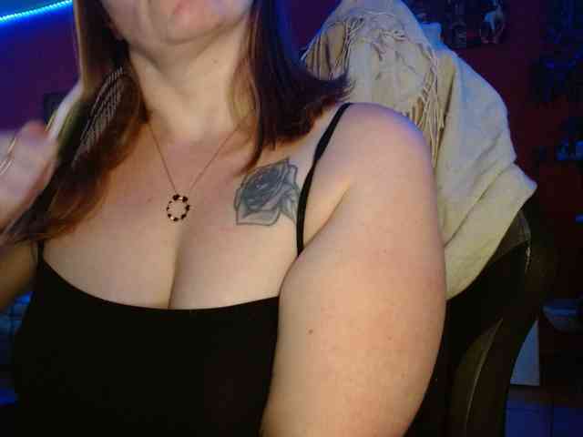 Petitoiseaucoquine webcam