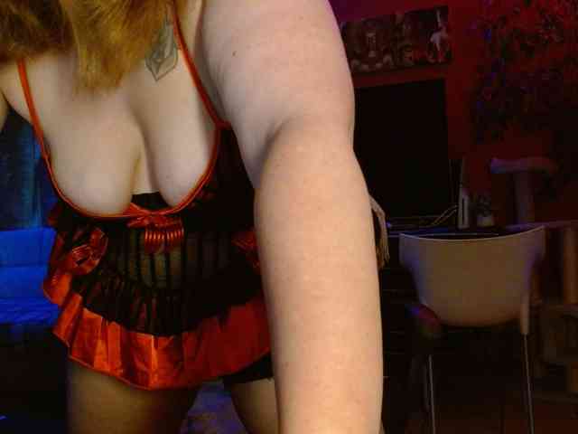 Petitoiseaucoquine webcam