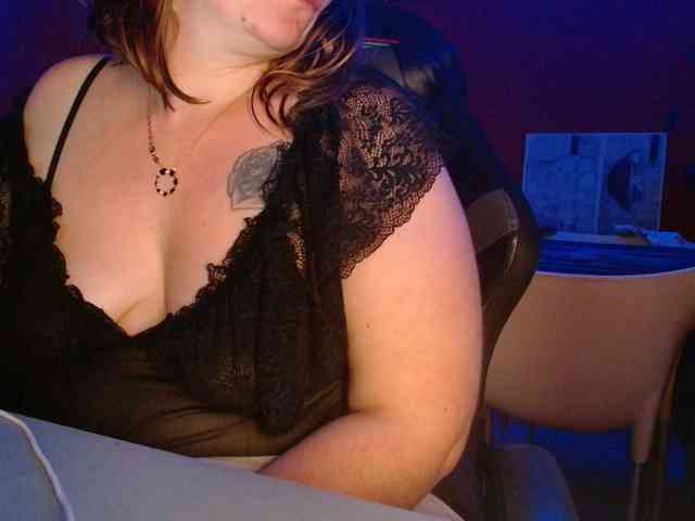 Petitoiseaucoquine webcam