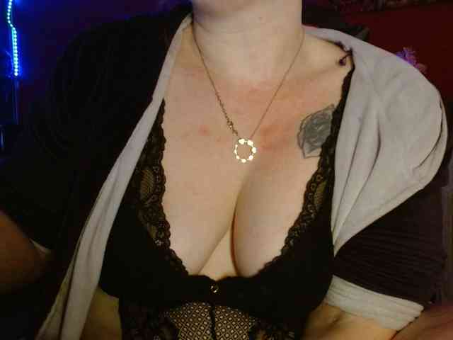 Petitoiseaucoquine webcam