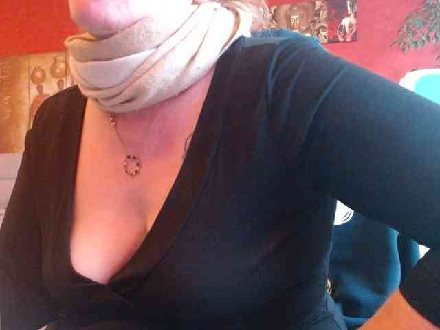 Petitoiseaucoquine webcam