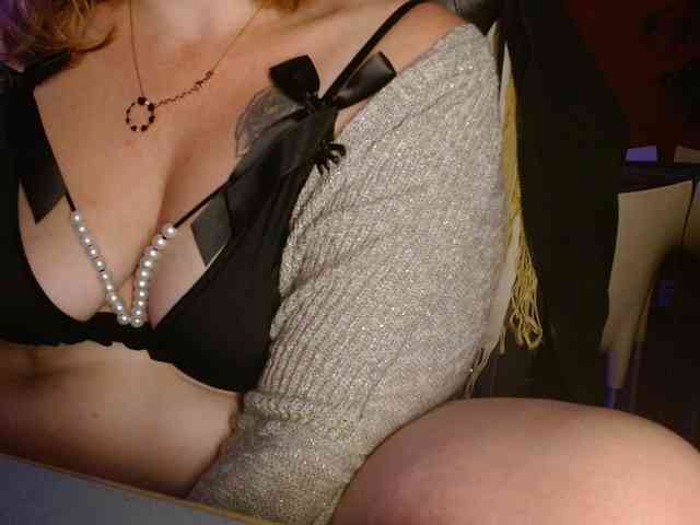 Petitoiseaucoqui... Live Webcam on BongaCams