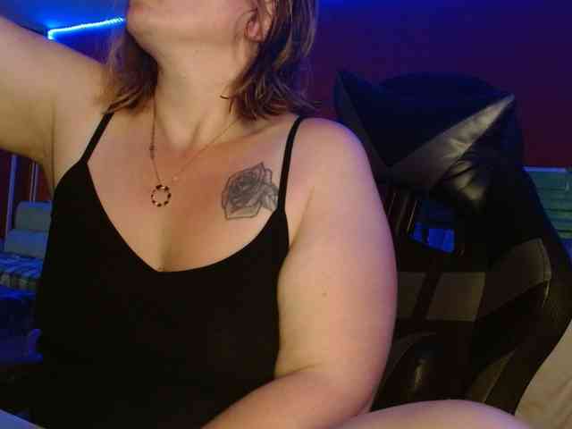 Petitoiseaucoquine webcam