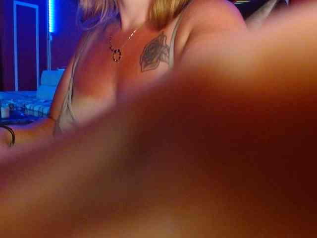 Petitoiseaucoquine webcam