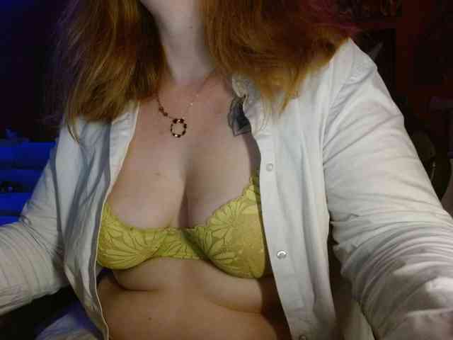 Petitoiseaucoquine webcam