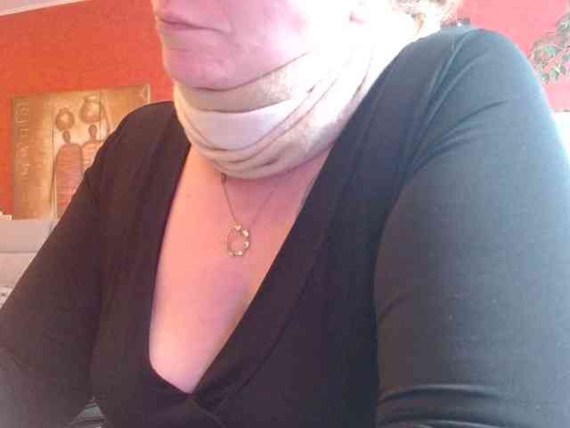 Petitoiseaucoquine webcam