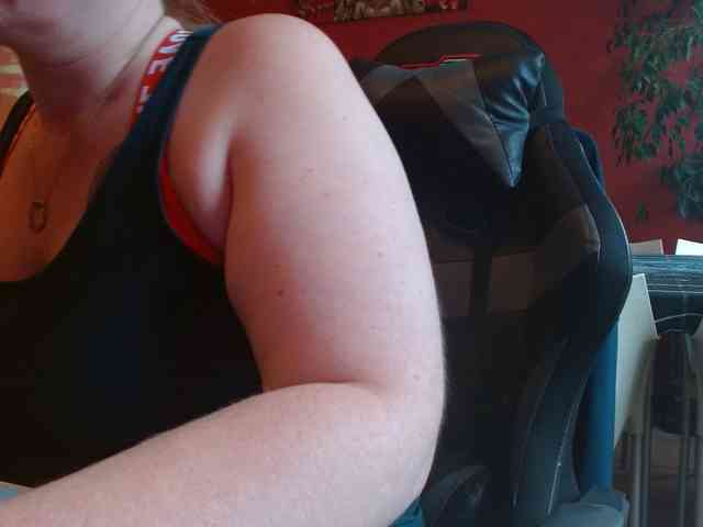 Petitoiseaucoquine webcam