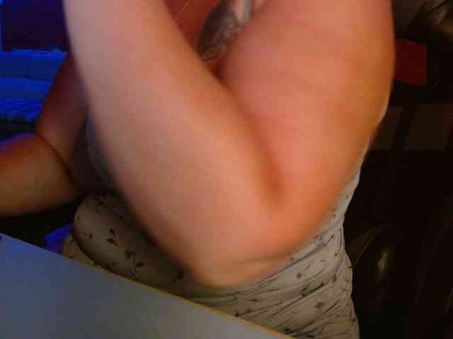 Petitoiseaucoquine webcam