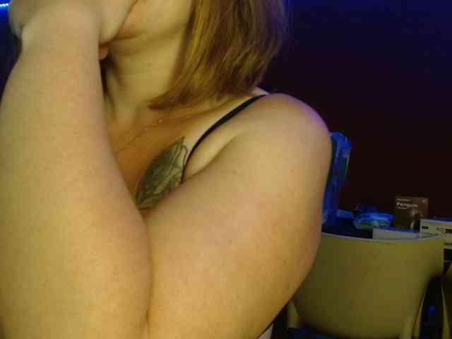 Petitoiseaucoquine webcam