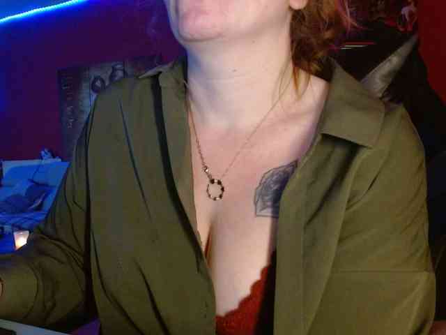 Petitoiseaucoquine webcam