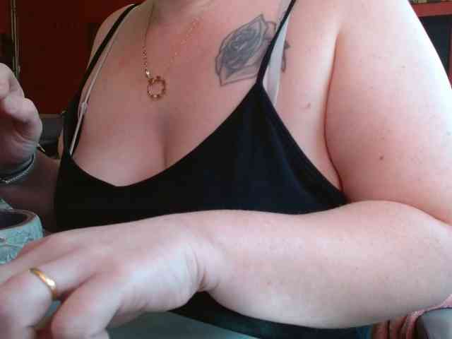 Petitoiseaucoquine webcam