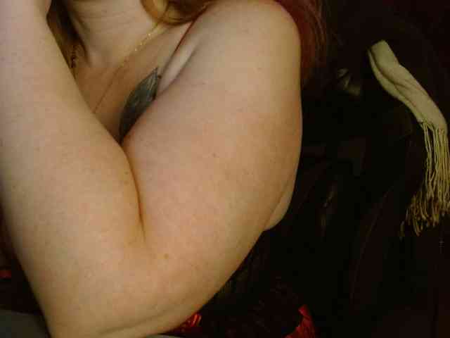 Petitoiseaucoquine webcam