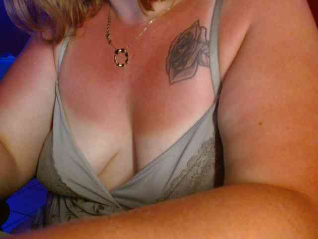 Petitoiseaucoquine webcam