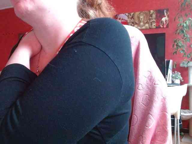 Petitoiseaucoquine webcam