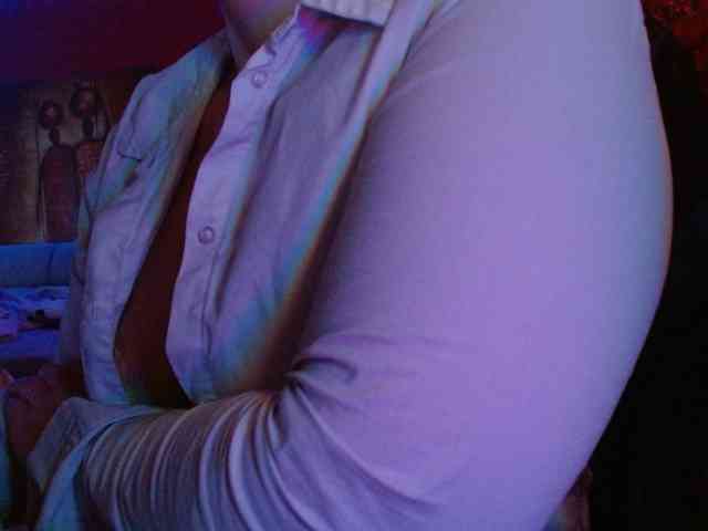 Petitoiseaucoquine webcam