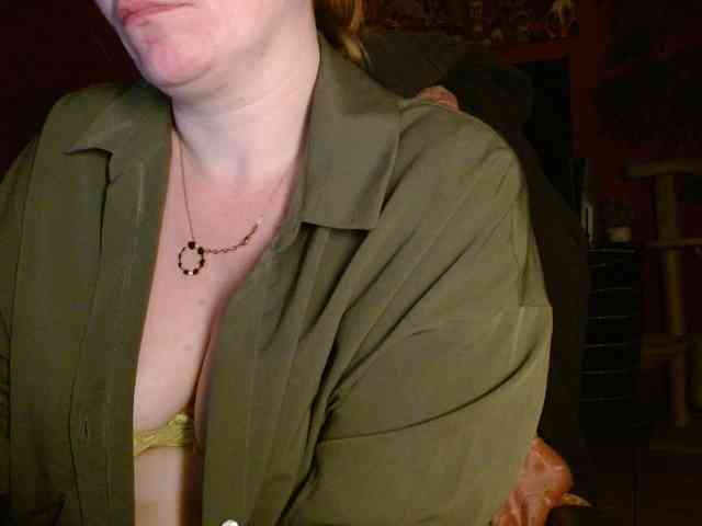 Petitoiseaucoquine webcam