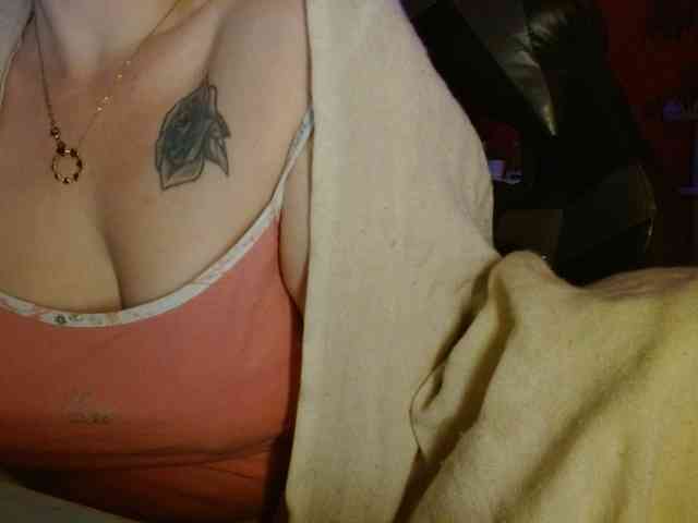 Petitoiseaucoquine webcam