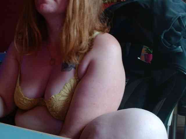 Petitoiseaucoquine webcam