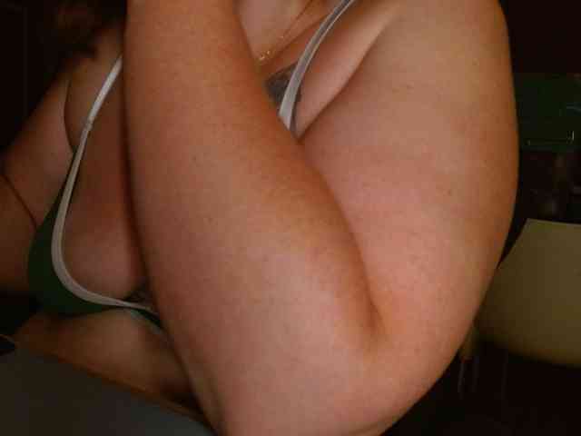 Petitoiseaucoquine webcam