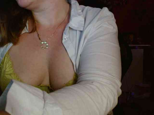 Petitoiseaucoquine webcam