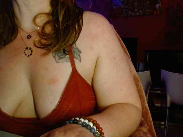 Petitoiseaucoquine webcam