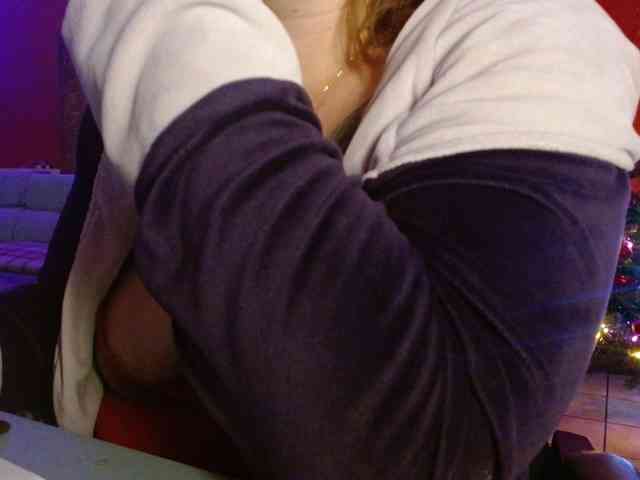 Petitoiseaucoquine webcam