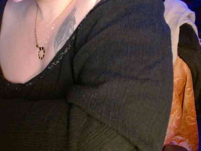 Petitoiseaucoquine webcam