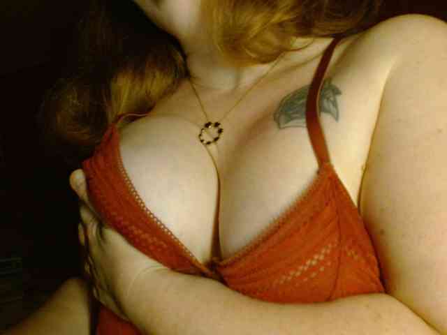 Petitoiseaucoquine webcam