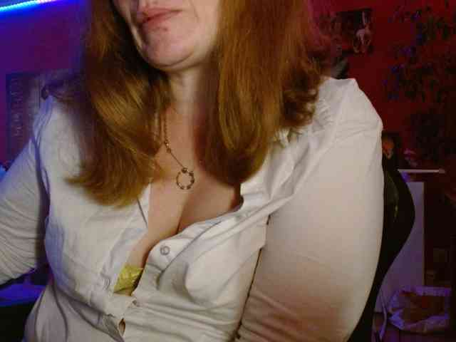 Petitoiseaucoquine webcam