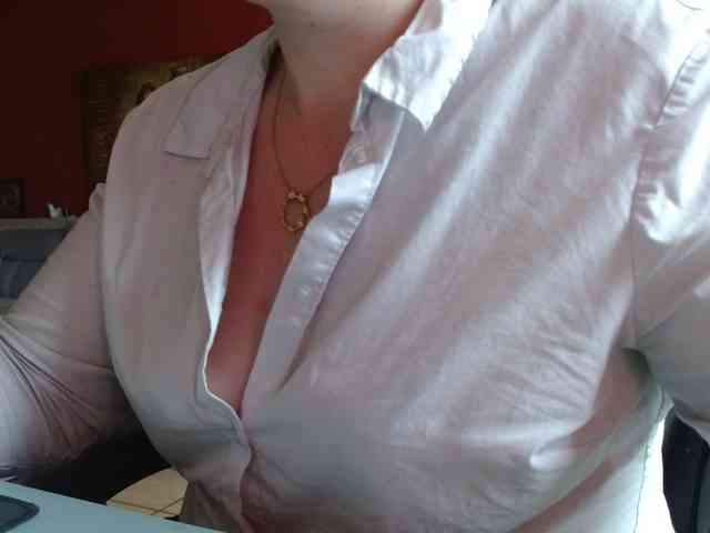 Petitoiseaucoquine webcam