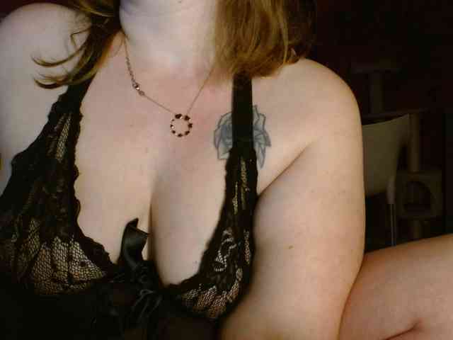 Petitoiseaucoquine webcam