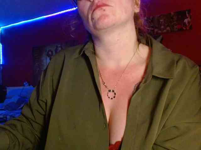 Petitoiseaucoquine webcam