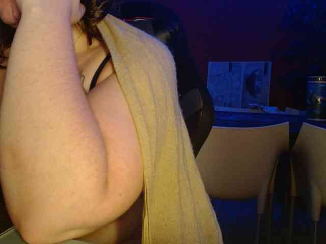 Petitoiseaucoquine webcam