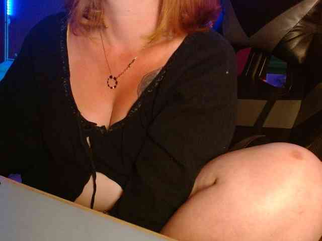 Petitoiseaucoquine webcam