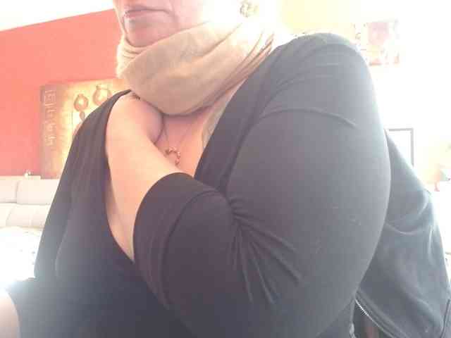 Petitoiseaucoquine webcam