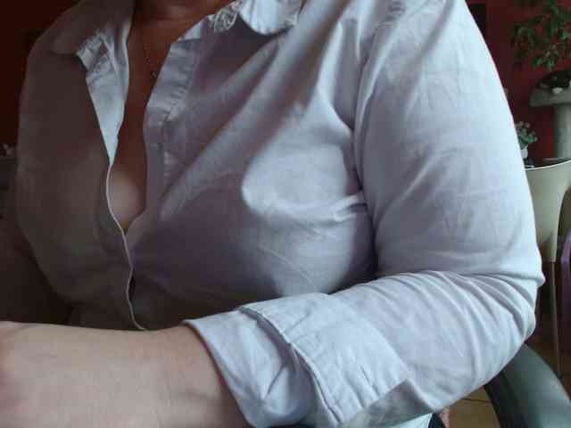 Petitoiseaucoquine webcam