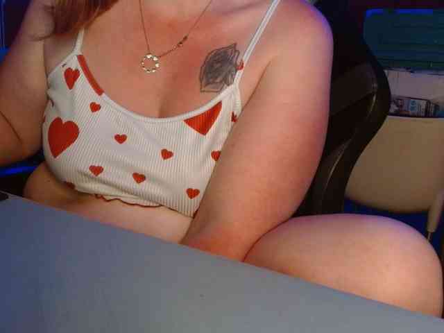 Petitoiseaucoquine webcam
