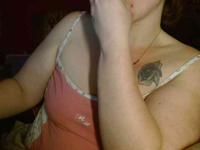 Petitoiseaucoquine webcam