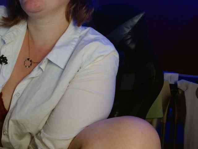 Petitoiseaucoquine webcam