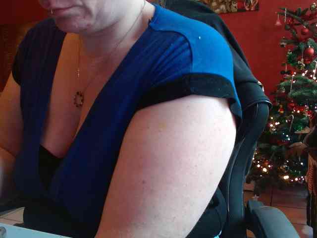 Petitoiseaucoquine webcam