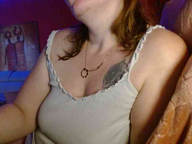 Petitoiseaucoquine webcam