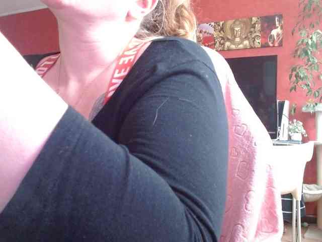 Petitoiseaucoquine webcam