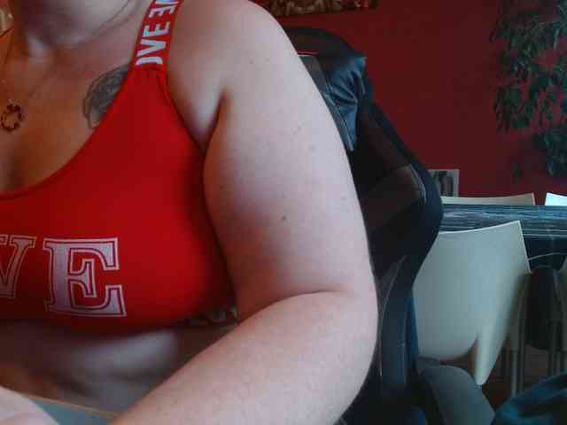 Petitoiseaucoquine webcam