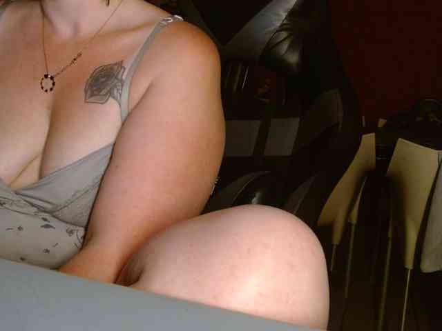 Petitoiseaucoquine webcam