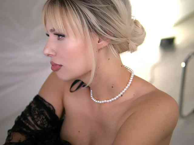 AdelineKing webcam